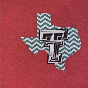 Gildan Tops - Texas Tech T-shirt Gildan Tops - Texas Tech T-shirt